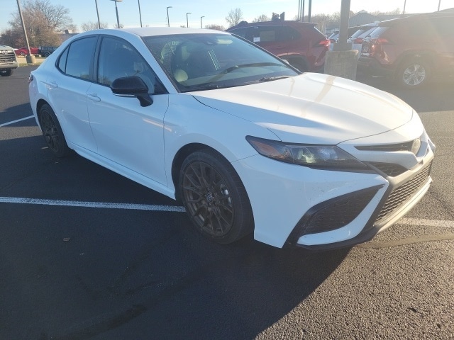 2023 Toyota Camry SE Nightshade's photo