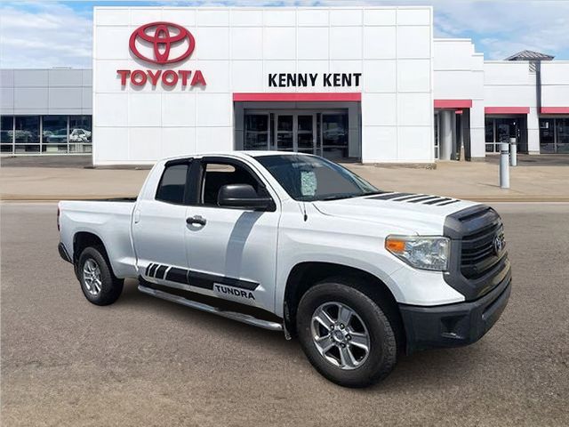 Super White 2014 Toyota Tundra Pickup Truck 4X2 6-Speed Automatic Overdrive