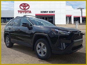 2025 Toyota RAV4 XLE SUV