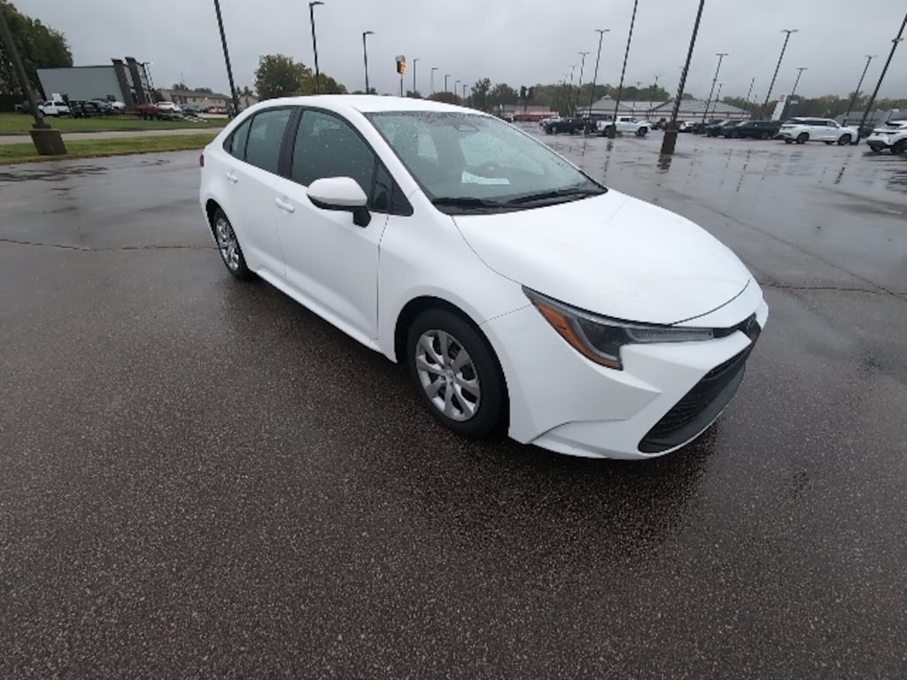 Used 2025 Toyota Corolla LE Sedan