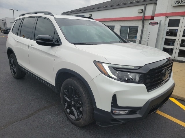 2025 Honda Passport Black Edition's photo