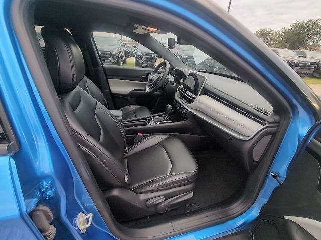 2025 Jeep Compass Limited - Photo 4