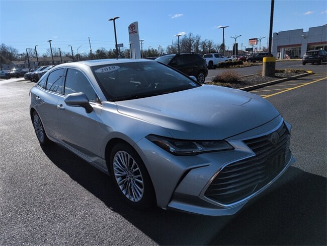 2019 Toyota Avalon Limited Sedan
