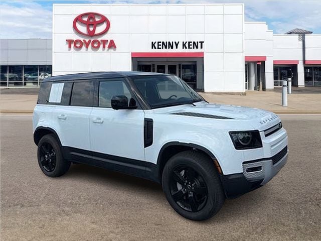 Fuji White 2025 Land Rover Defender 110 P300 S AWD SUV / Crossover All-Wheel Drive 8-Speed Automatic