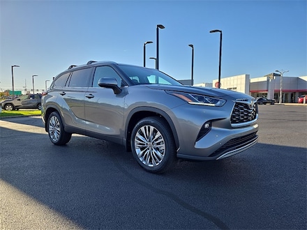 2026 Toyota Highlander Platinum SUV