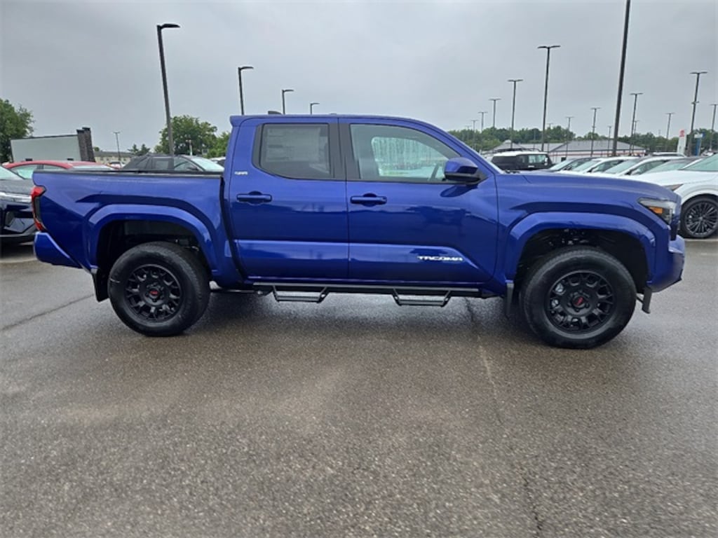New 2025 Toyota Tacoma SR5 Truck Double Cab