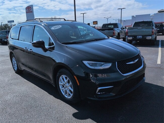 2022 Chrysler Pacifica Touring L Van Passenger Van