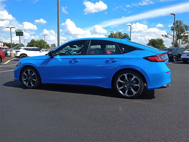 2025 Honda Civic Hybrid Sport Touring Hatchback photo 4