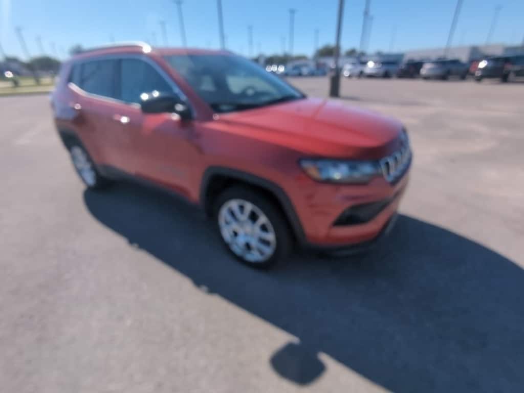 Used 2024 Jeep Compass Latitude Lux SUV