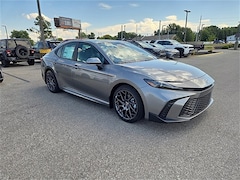 2025 Toyota Camry SE Sedan