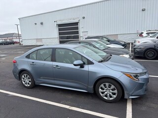 2020 Toyota Corolla LE Sedan