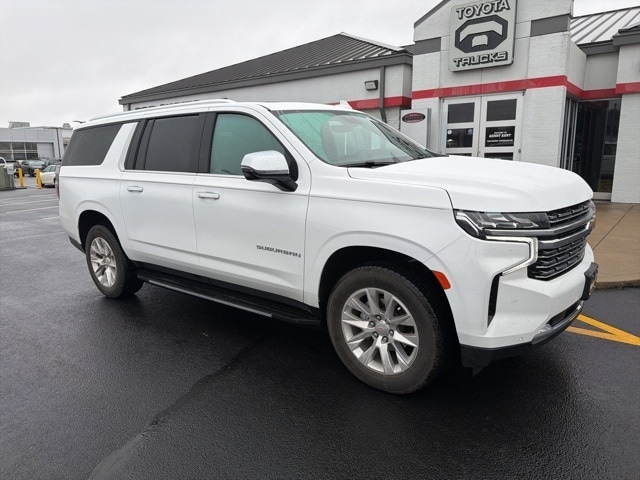 2024 Chevrolet Suburban Premier's photo