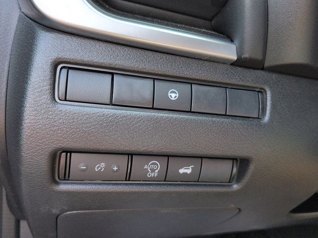 2025 Nissan Rogue SV - Photo 15