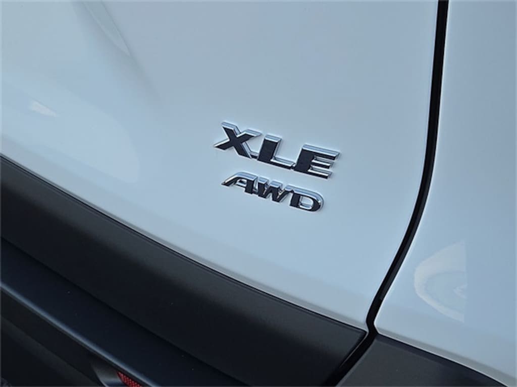 New 2025 Toyota RAV4 XLE SUV