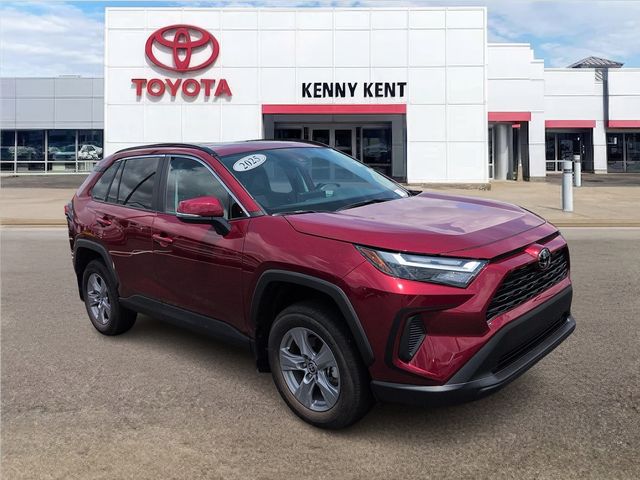 Pearl 2025 Toyota RAV4 XLE AWD SUV / Crossover All-Wheel Drive 8-Speed Automatic