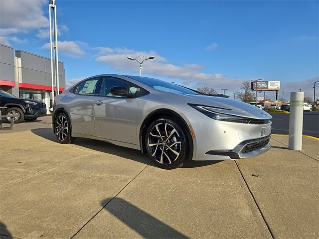 2026 Toyota Prius XSE Premium's photo