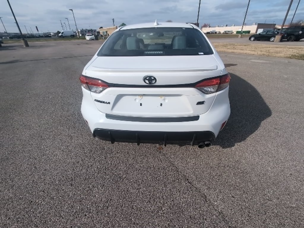 Used 2025 Toyota Corolla SE Sedan