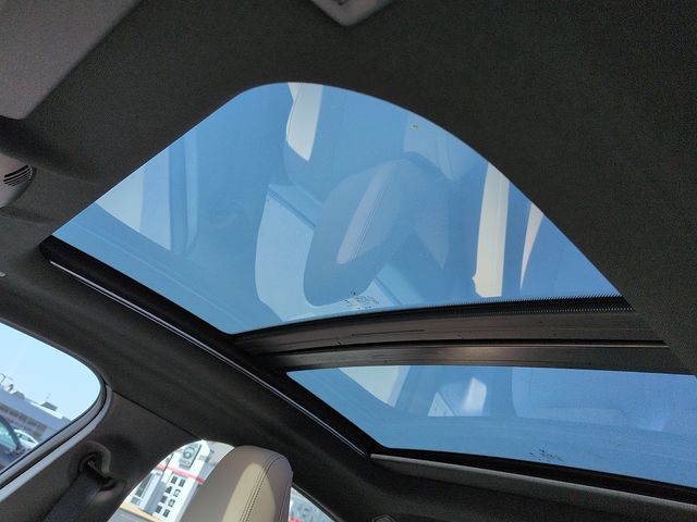 2025 BMW 2 Series M235 - Photo 14