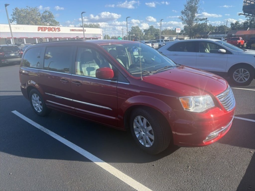 Used 2016 Chrysler Town & Country Touring Van LWB Passenger Van