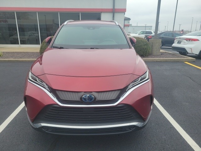 2021 Toyota Venza XLE photo 2