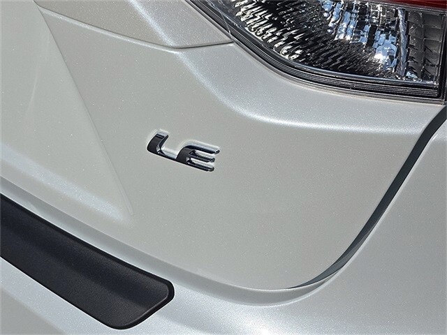 2026 Toyota Corolla LE photo 3
