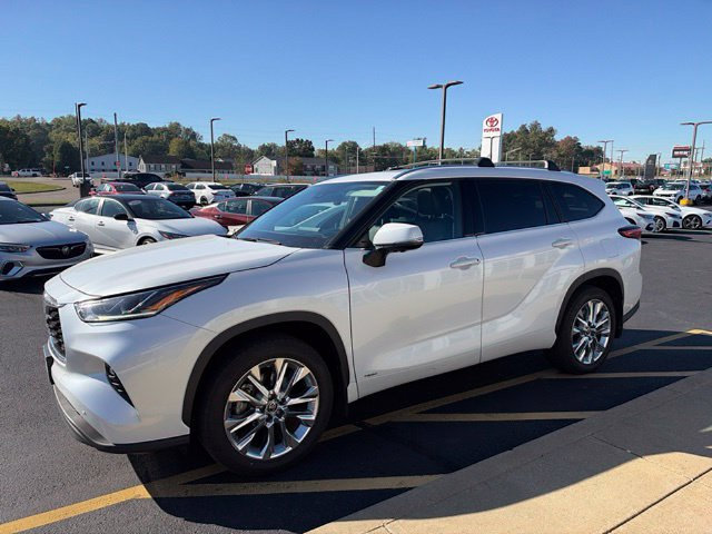 Used 2023 Toyota Highlander Hybrid Limited SUV