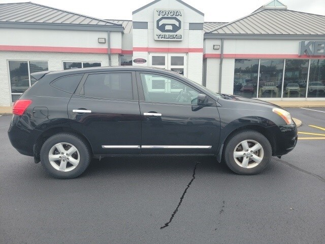 2013 Nissan Rogue S photo 2