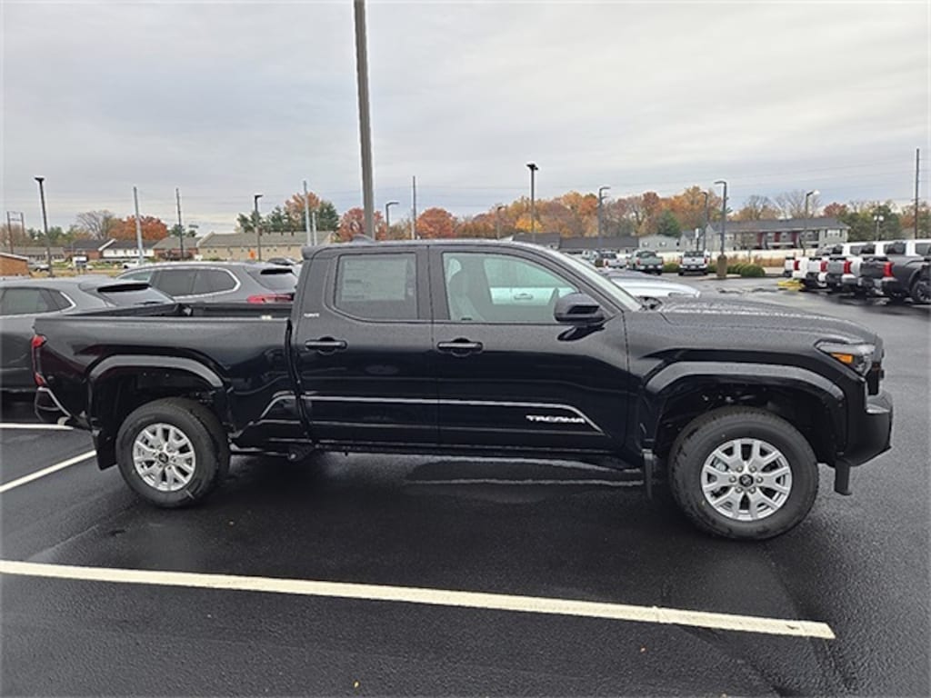 New 2025 Toyota Tacoma SR5 Truck Double Cab