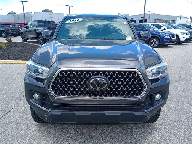 Used 2018 Toyota Tacoma TRD Off Road with VIN 3TMCZ5AN1JM183899 for sale in Evansville, IN