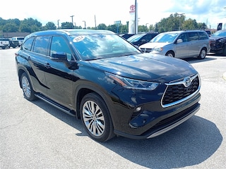 2024 Toyota Highlander Hybrid Platinum SUV
