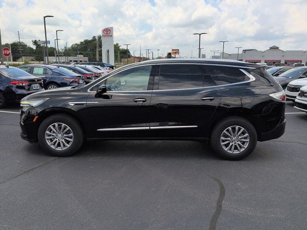 Used 2023 Buick Enclave Essence SUV