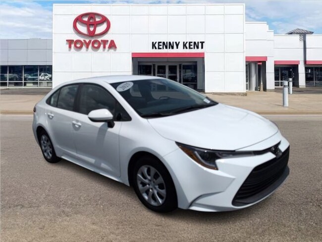 2025 Toyota Corolla LE Sedan