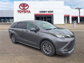 2023 Toyota Sienna XLE Van Passenger Van