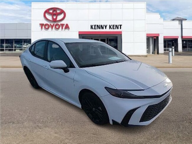 2025 Toyota Camry SE Sedan