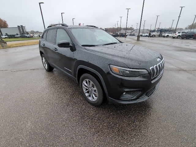 2022 Jeep Cherokee Latitude Lux's photo