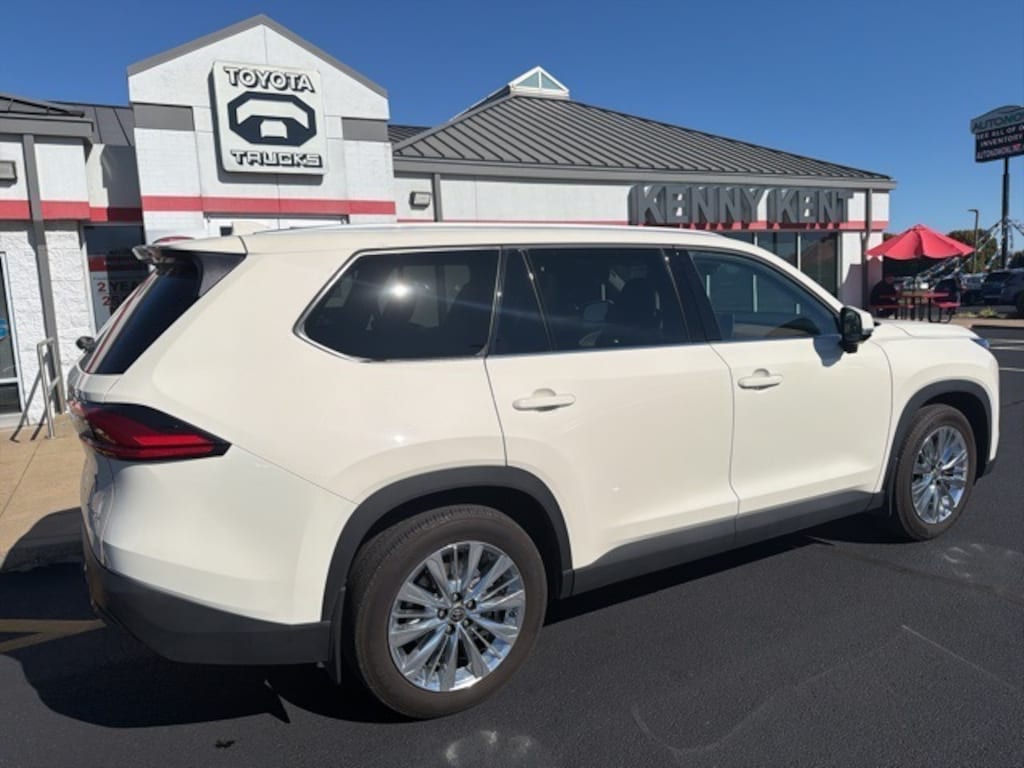 Used 2024 Toyota Grand Highlander Platinum SUV