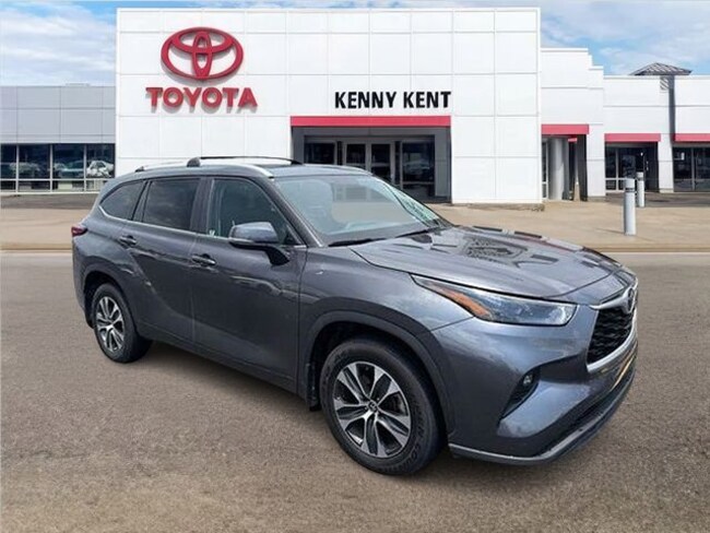 2023 Toyota Highlander XLE SUV