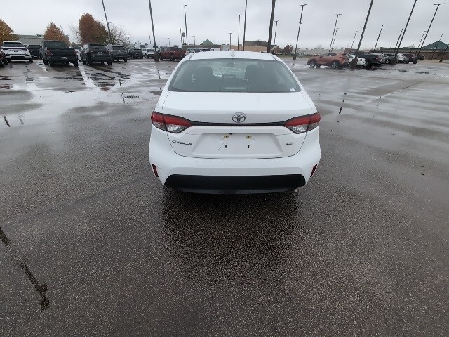 2024 Toyota Corolla LE photo 4