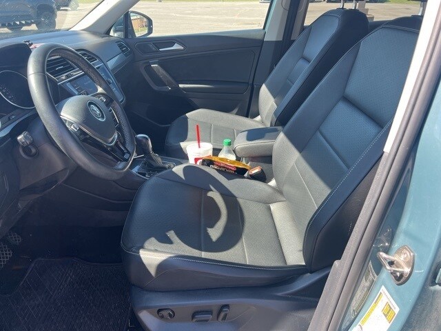 2021 Volkswagen Tiguan SE photo 4