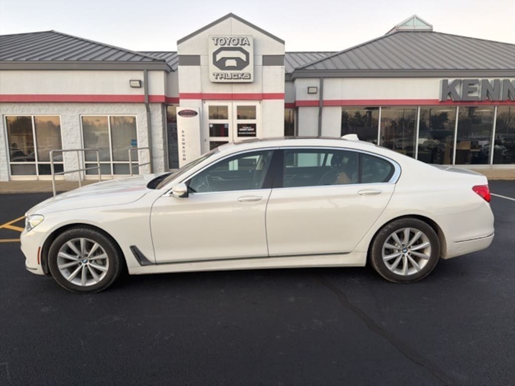 Used 2019 BMW 740i 740i xDrive Sedan