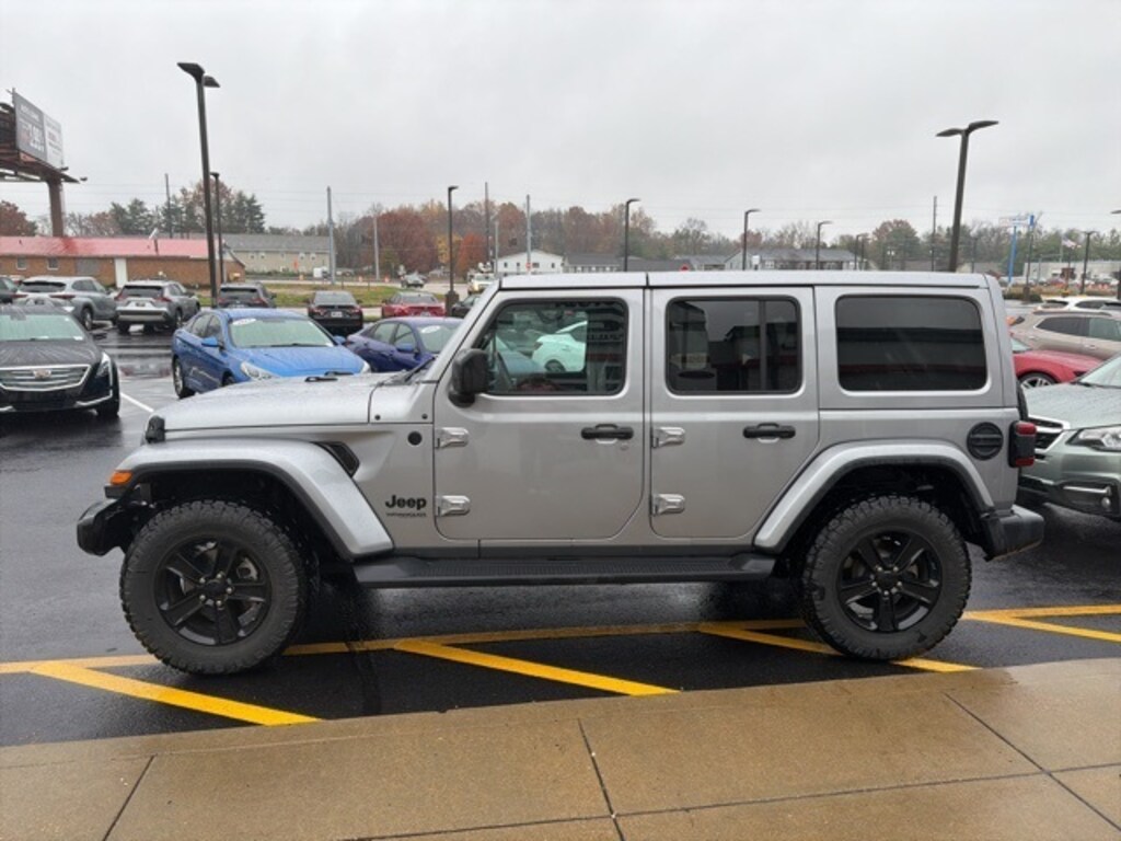 Used 2020 Jeep Wrangler Unlimited Sahara SUV