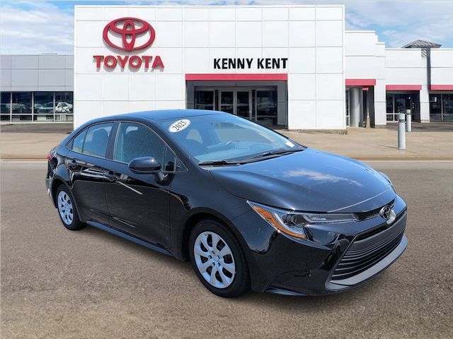 2025 Toyota Corolla LE CVT's photo