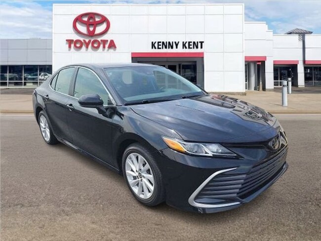 2022 Toyota Camry LE Sedan