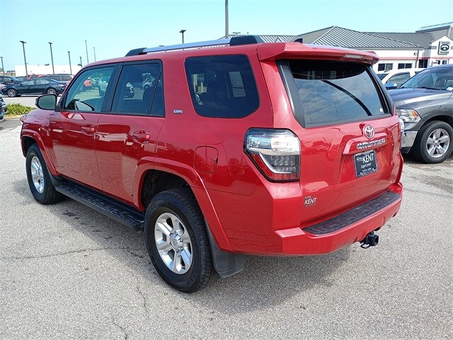 2024 Toyota 4Runner SR5 Premium photo 4
