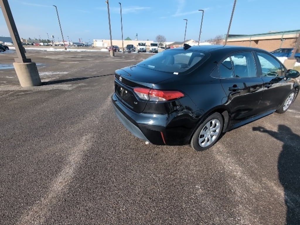 Certified 2025 Toyota Corolla LE Sedan
