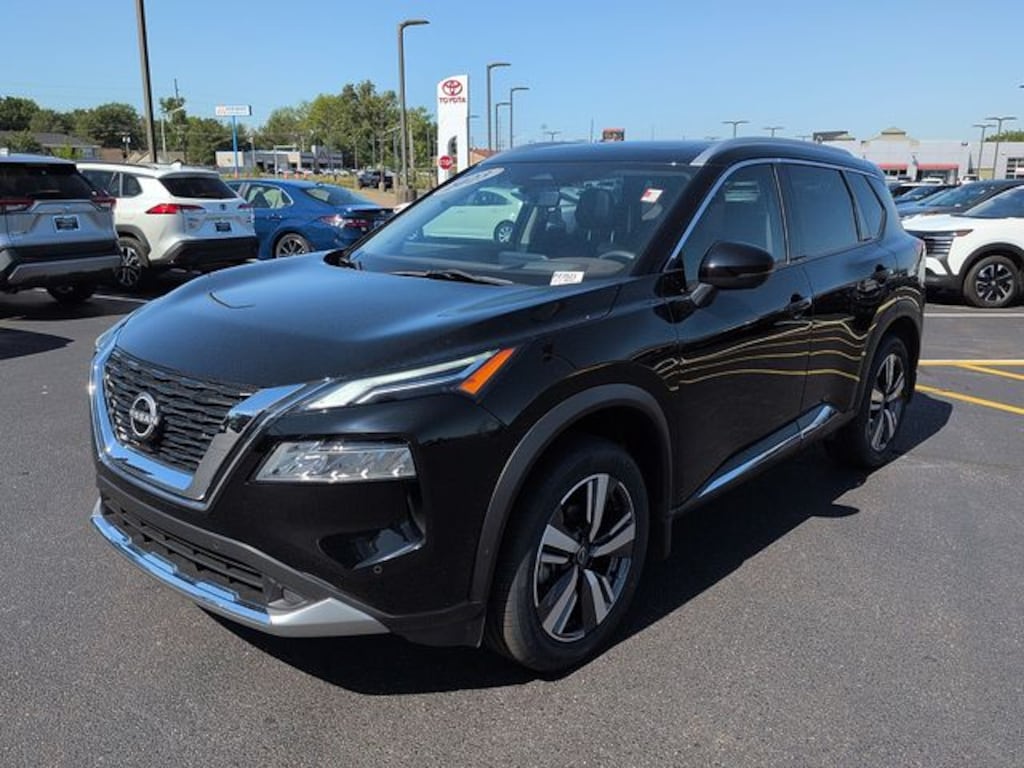 Used 2023 Nissan Rogue Platinum SUV