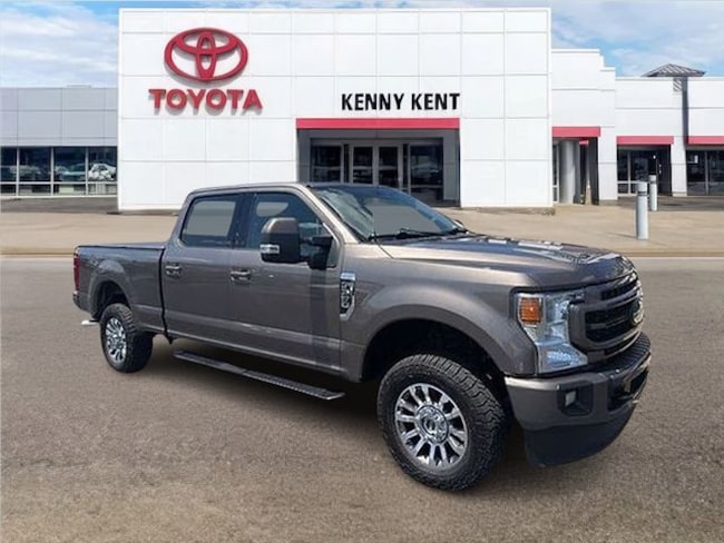 2022 Ford F-350 Lariat Truck Crew Cab