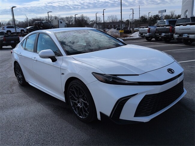 2025 Toyota Camry SE Sedan