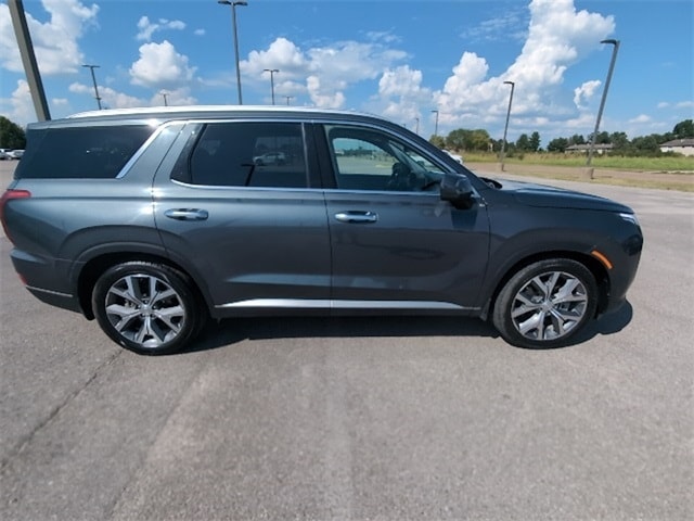 Used 2021 Hyundai Palisade SEL with VIN KM8R44HEXMU329320 for sale in Evansville, IN