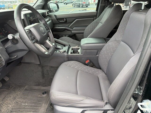 2024 Toyota Tacoma SR5 photo 4